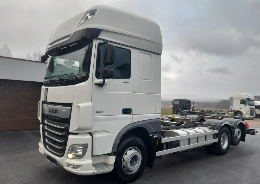 Camión chasis DAF XF 106 450 / BDF RETARDER: foto 1