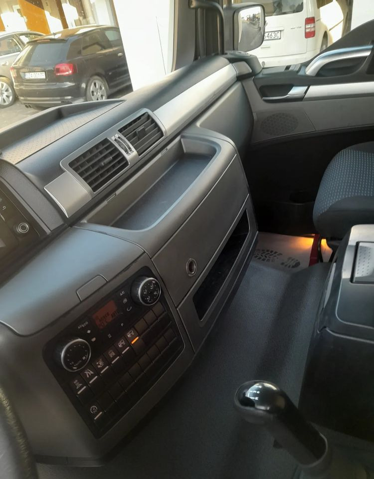 MAN TGL 12.250 NAUKA JAZDY / ELKA / L / MANUAL 8 / - Camión lona: foto 3 MAN TGL 12.250 NAUKA JAZDY / ELKA / L / MANUAL 8 / - Camión lona: foto 3