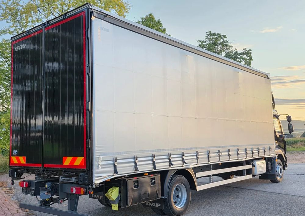 DAF LF 290 / WINDA / 16TON DMC / FIRANKA / SYPIALKA / AUTOMAT / JEDEN WŁAŚCICIE / EURO 6 / 2019 / SPROWADZONY / 20PALET / NISKI PRZEBIEG / DUŻA ŁADOWNOŚĆ / JAK NOWY - Camión lona: foto 5 DAF LF 290 / WINDA / 16TON DMC / FIRANKA / SYPIALKA / AUTOMAT / JEDEN WŁAŚCICIE / EURO 6 / 2019 / SPROWADZONY / 20PALET / NISKI PRZEBIEG / DUŻA ŁADOWNOŚĆ / JAK NOWY - Camión lona: foto 5