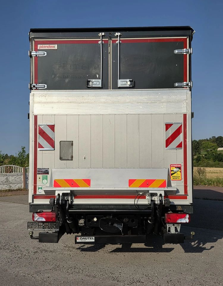 MAN TGM 15.290 / BURTO-FIRANKA / CAŁY NA PODUSZKACH /KLIMA POSTOJOWA / 2018R / NISKI PRZEBIEG / 18 PALET / E6 / JAK NOWY / WINDA / - Camión lona: foto 5 MAN TGM 15.290 / BURTO-FIRANKA / CAŁY NA PODUSZKACH /KLIMA POSTOJOWA / 2018R / NISKI PRZEBIEG / 18 PALET / E6 / JAK NOWY / WINDA / - Camión lona: foto 5