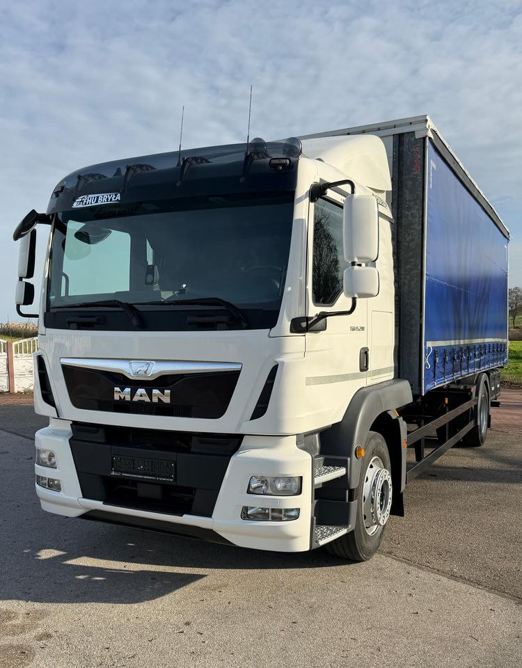 MAN TGM 15.290 / FIRANKA / 2016R / KLIMA POSTOJOWA /SPROWADZONY/ 8T ŁADOWNOŚĆ / 17 PALET / E6 / WINDA / - Camión lona: foto 1 MAN TGM 15.290 / FIRANKA / 2016R / KLIMA POSTOJOWA /SPROWADZONY/ 8T ŁADOWNOŚĆ / 17 PALET / E6 / WINDA / - Camión lona: foto 1