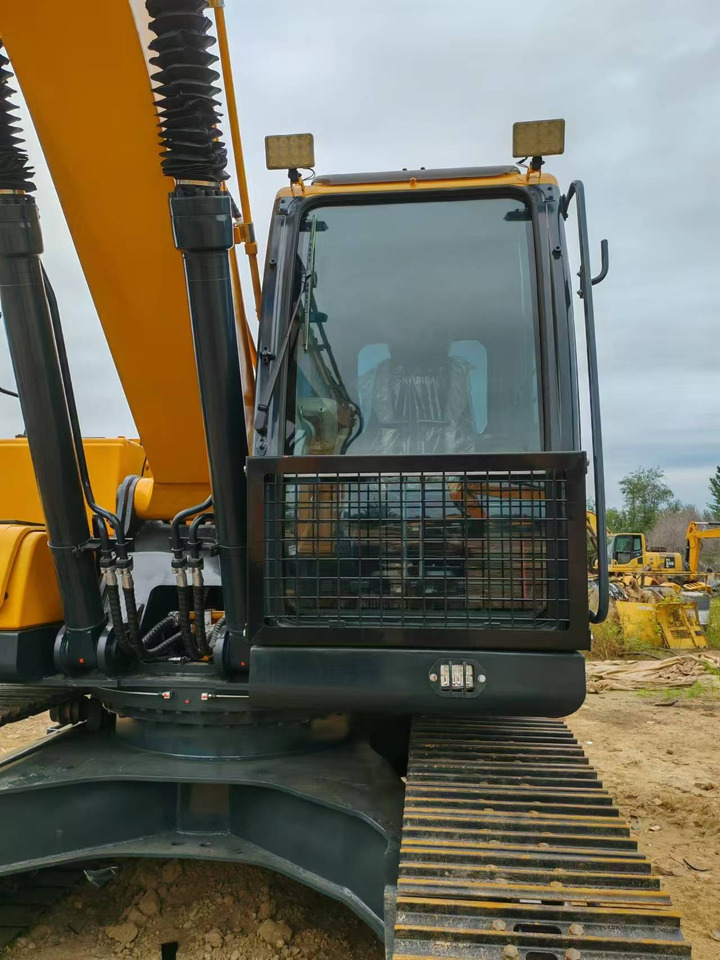 Hyundai Hyundai 220 LC-9 S - Excavadora de cadenas: foto 5 Hyundai Hyundai 220 LC-9 S - Excavadora de cadenas: foto 5