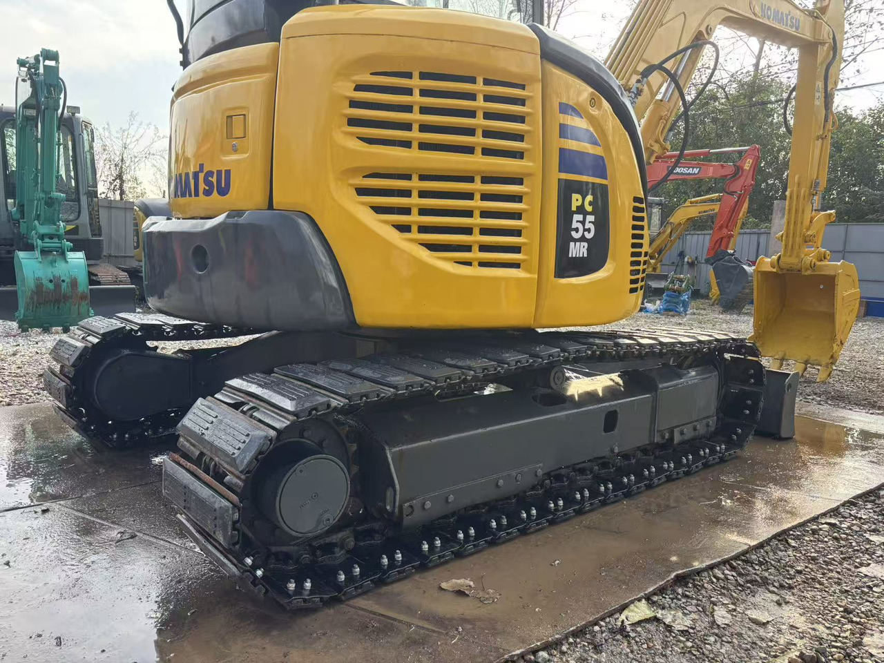 KOMATSU PC55MR-3 - Miniexcavadora: foto 2 KOMATSU PC55MR-3 - Miniexcavadora: foto 2