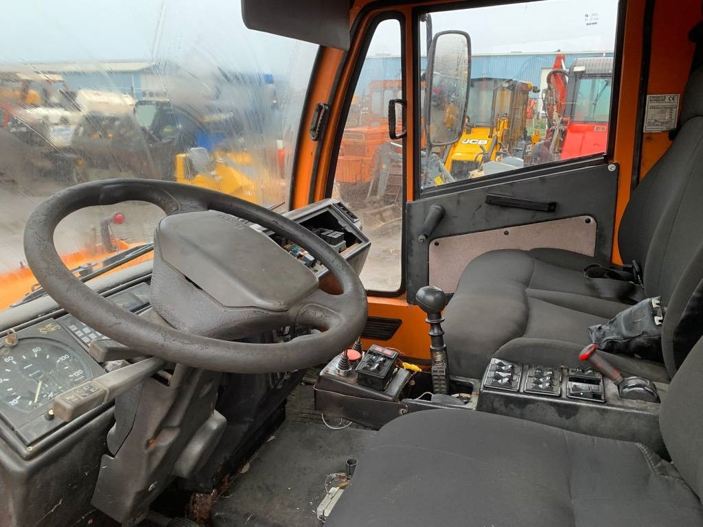 Soplador de nieve Bucher BU 200: foto 10