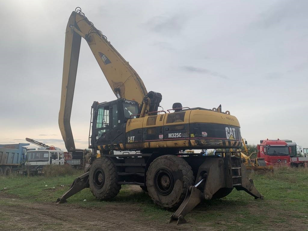 CAT M 325 C L MH  - Manipulador de materiales: foto 3 CAT M 325 C L MH  - Manipulador de materiales: foto 3