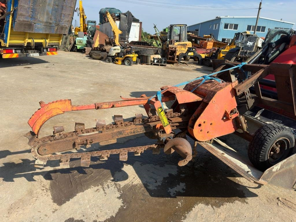 Retroexcavadora Ditch Witch XT 1600: foto 9