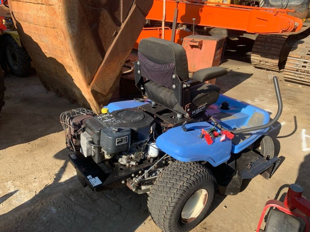 Dixon ZTR4421 - Cortacésped: foto 4 Dixon ZTR4421 - Cortacésped: foto 4