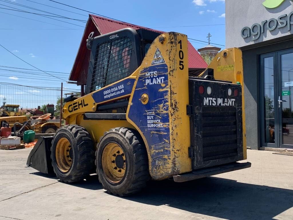 Gehl R 165 Gehl R 165 - Minicargadora: foto 3 Gehl R 165 Gehl R 165 - Minicargadora: foto 3