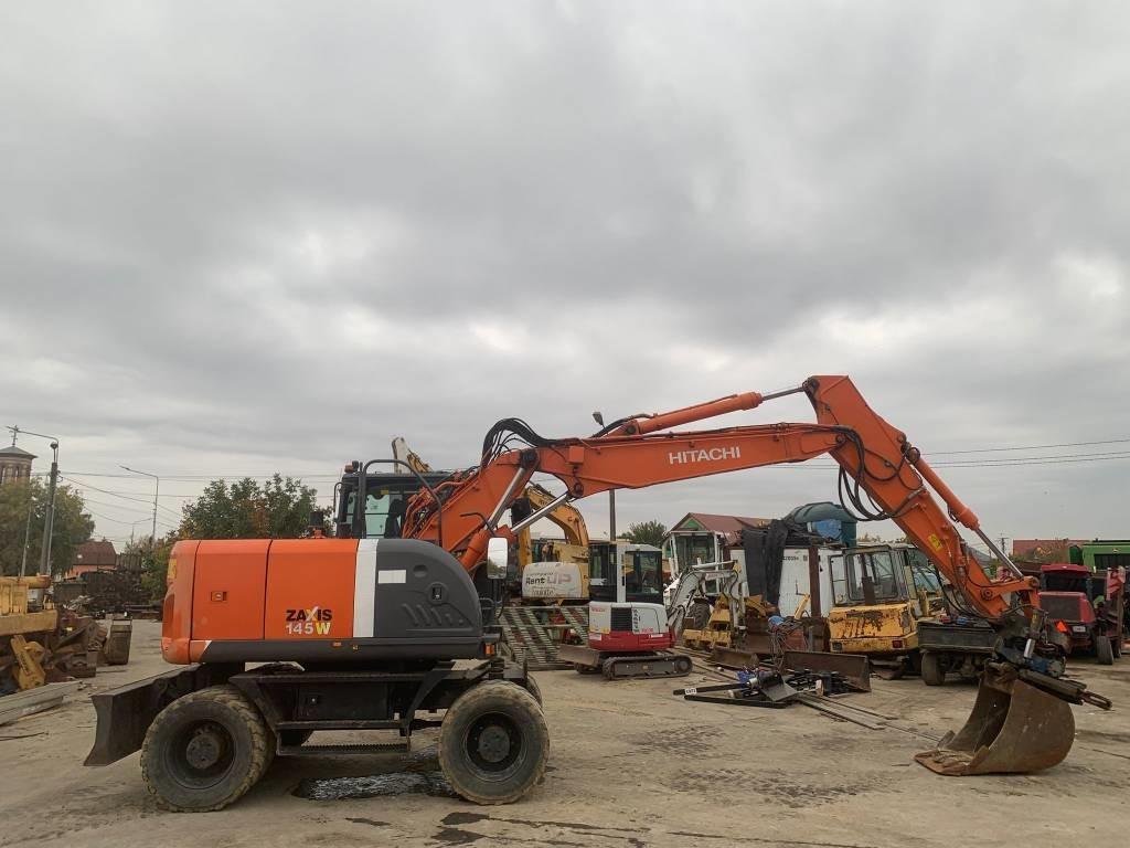 Hitachi ZX 145 W-3+SMP Rototilt  - Excavadora de ruedas: foto 5 Hitachi ZX 145 W-3+SMP Rototilt  - Excavadora de ruedas: foto 5