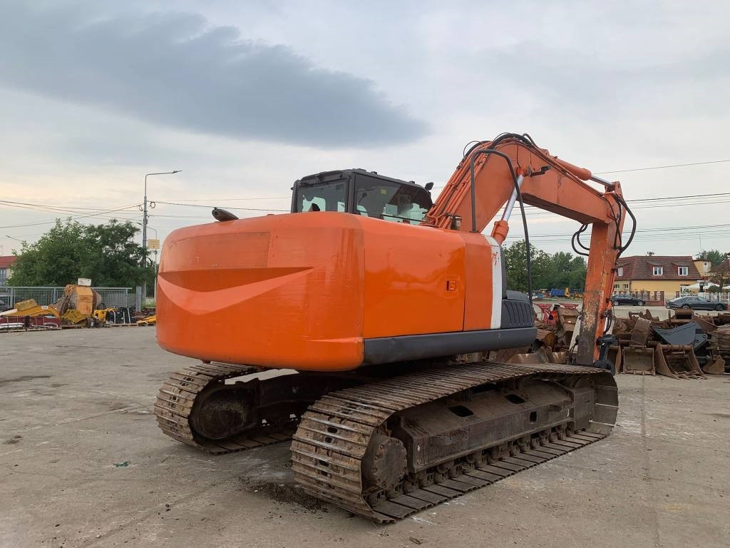 Arrendamiento de Hitachi ZX 180 LC-3  Hitachi ZX 180 LC-3: foto 7