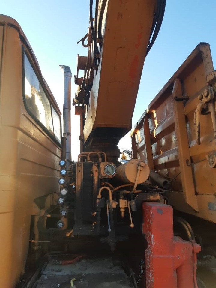Camión volquete Iveco Magirus: foto 6