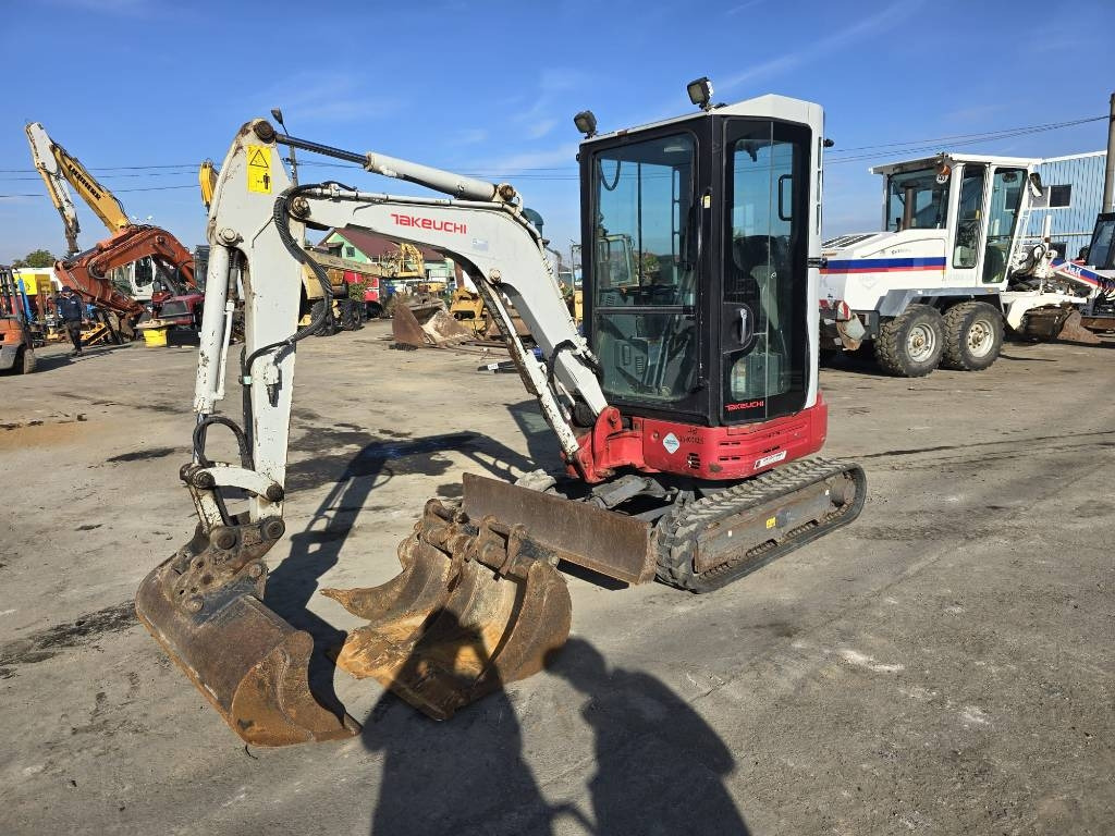 Takeuchi TB 23 R  - Miniexcavadora: foto 1 Takeuchi TB 23 R  - Miniexcavadora: foto 1