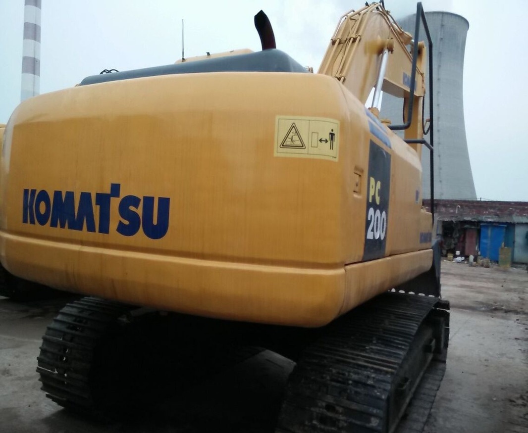 Komatsu PC200-7 - Excavadora de cadenas: foto 1 Komatsu PC200-7 - Excavadora de cadenas: foto 1