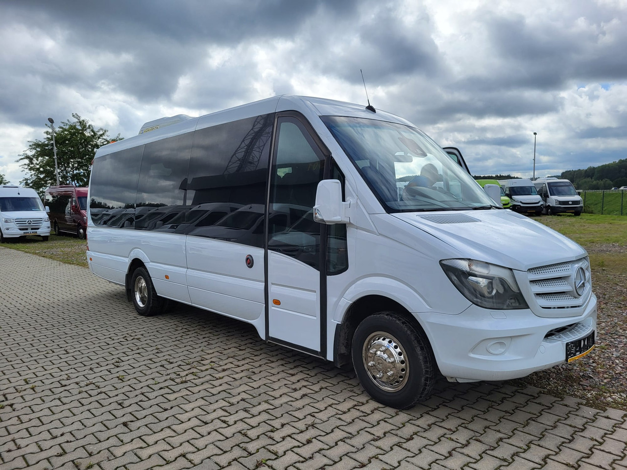 Mercedes-Benz Sprinter 519 CDI 24 seats - Autocar: foto 1 Mercedes-Benz Sprinter 519 CDI 24 seats - Autocar: foto 1