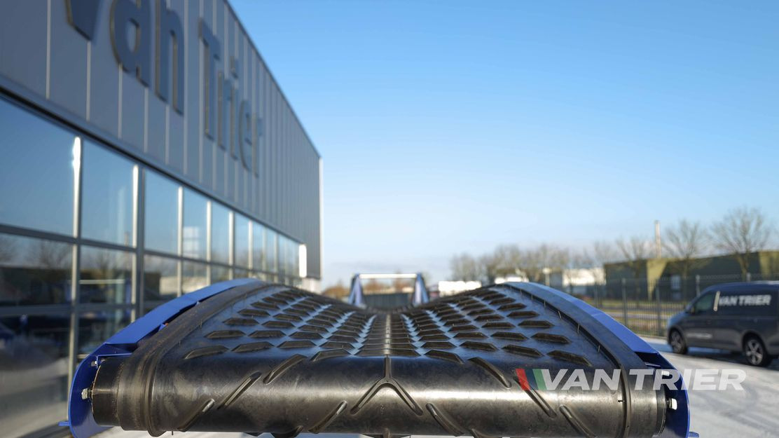 Cinta transportadora Breston Z26-120XW Ship loader: foto 6 Cinta transportadora Breston Z26-120XW Ship loader: foto 6