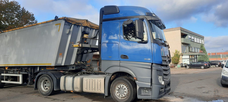 Mercedes-Benz Actros 1843LS 4x2 G.Haus/Hochdach Kipphyd./2-Kre - Cabeza tractora: foto 3 Mercedes-Benz Actros 1843LS 4x2 G.Haus/Hochdach Kipphyd./2-Kre - Cabeza tractora: foto 3