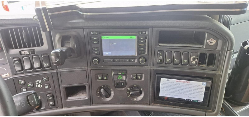 Cabeza tractora Scania R520: foto 9