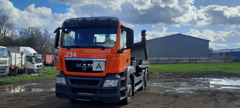 MAN TG-S 28.400 BL 6x2 Absetzkipper - Camión portacontenedor de cadenas: foto 2 MAN TG-S 28.400 BL 6x2 Absetzkipper - Camión portacontenedor de cadenas: foto 2