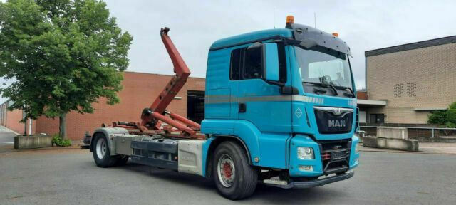 MAN TGS 18.440 Abroller mit Funk +Kran vor - Camión multibasculante, Camión grúa: foto 2 MAN TGS 18.440 Abroller mit Funk +Kran vor - Camión multibasculante, Camión grúa: foto 2