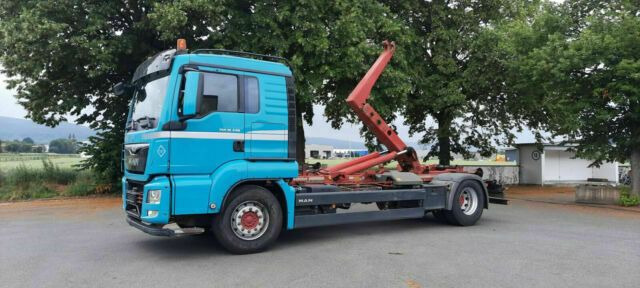 MAN TGS 18.440 Abroller mit Funk +Kran vor. - Camión multibasculante, Camión grúa: foto 5 MAN TGS 18.440 Abroller mit Funk +Kran vor. - Camión multibasculante, Camión grúa: foto 5