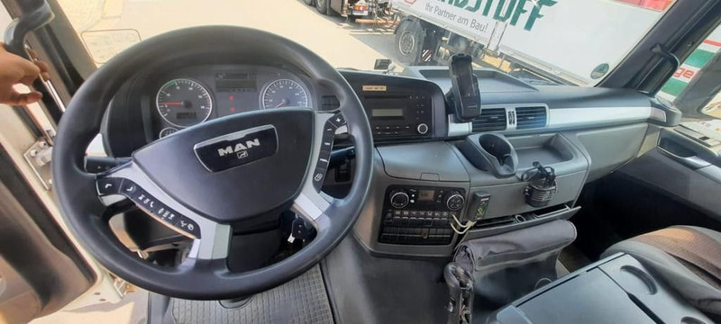 Arrendamiento de MAN TGS 26.400 Kipper Mit Kran/Funk MAN TGS 26.400 Kipper Mit Kran/Funk: foto 7