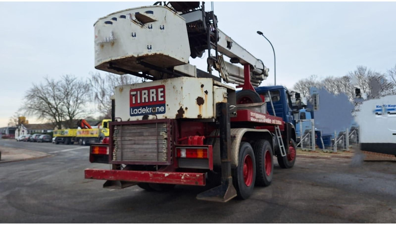 Mercedes-Benz 2629 AK Motorwagen mit Kran Dachdeckerkran6x6 - Camión grúa: foto 4 Mercedes-Benz 2629 AK Motorwagen mit Kran Dachdeckerkran6x6 - Camión grúa: foto 4