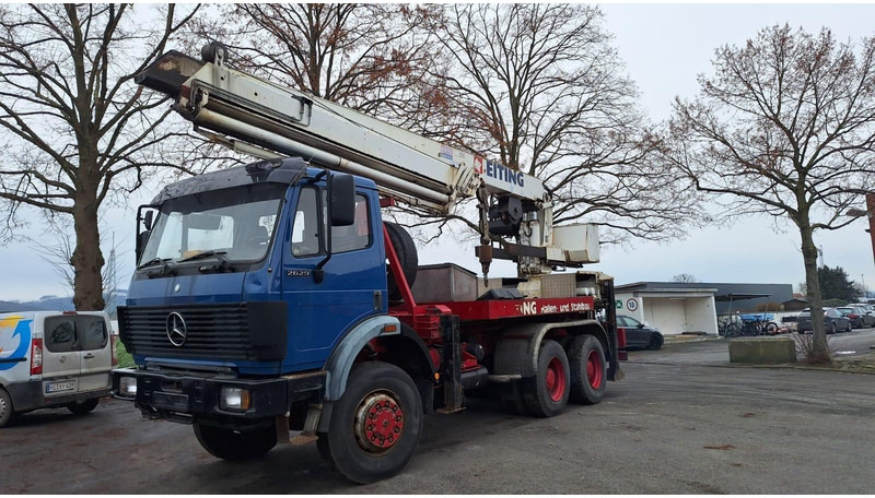 Mercedes-Benz 2629 AK Motorwagen mit Kran Dachdeckerkran6x6 - Camión grúa: foto 2 Mercedes-Benz 2629 AK Motorwagen mit Kran Dachdeckerkran6x6 - Camión grúa: foto 2