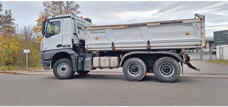 Mercedes-Benz 2648 3348 - Camión volquete: foto 5 Mercedes-Benz 2648 3348 - Camión volquete: foto 5