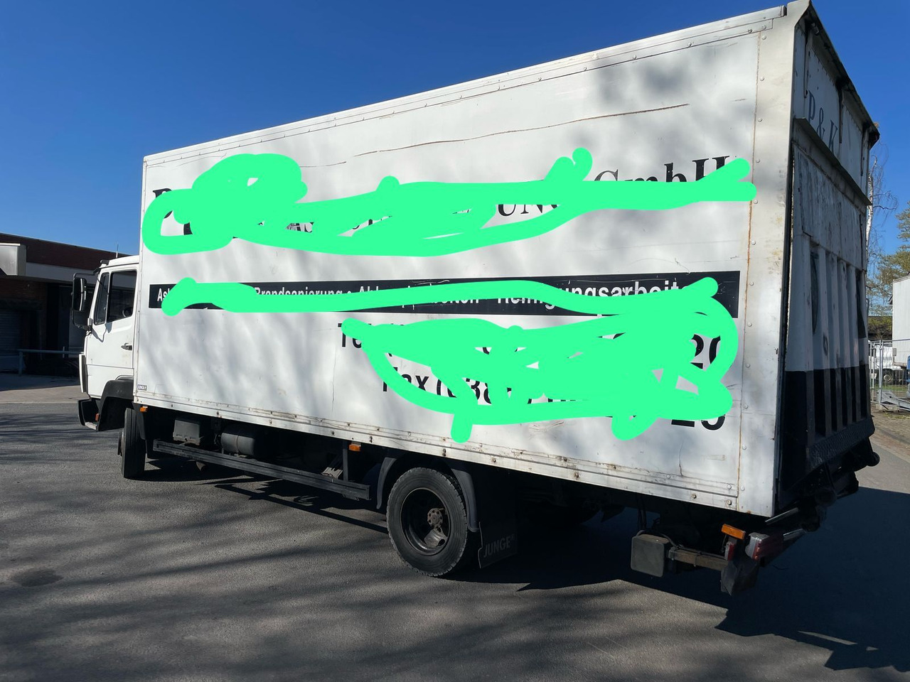 Mercedes-Benz 811 Koffer Blatt/Blatt Gefedert - Furgoneta caja cerrada: foto 5 Mercedes-Benz 811 Koffer Blatt/Blatt Gefedert - Furgoneta caja cerrada: foto 5