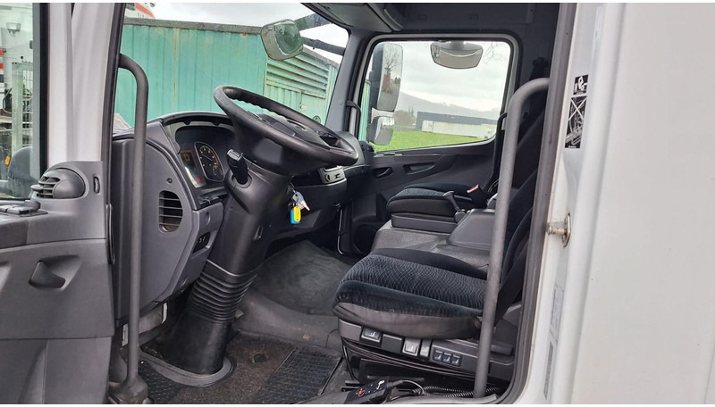 Mercedes-Benz Atego 818 Koffer - Camión caja cerrada: foto 5 Mercedes-Benz Atego 818 Koffer - Camión caja cerrada: foto 5