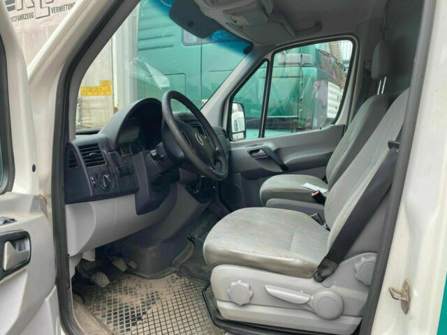 Volkswagen Crafter TDI Lang/Klima 3-Sitzer - Furgón: foto 4 Volkswagen Crafter TDI Lang/Klima 3-Sitzer - Furgón: foto 4