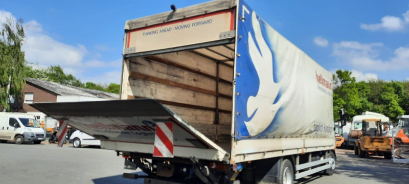 Volvo FL 6-250PS Plane Spriegel LBW Klima - Camión lona: foto 4 Volvo FL 6-250PS Plane Spriegel LBW Klima - Camión lona: foto 4