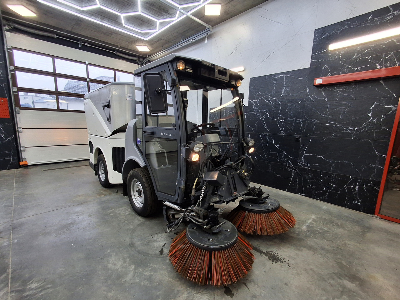 Hako Citymaster 1600 Zamiatarka Kehrmaschine Euro 6 PM2.5 - Barredora vial: foto 1 Hako Citymaster 1600 Zamiatarka Kehrmaschine Euro 6 PM2.5 - Barredora vial: foto 1