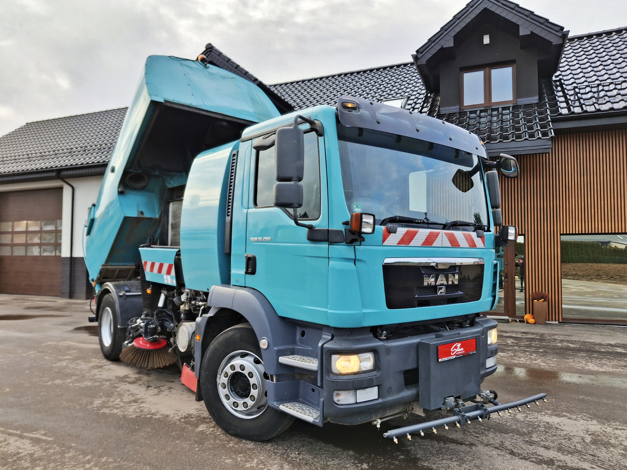 MAN 18.290 Zamiatarka Kehrmaschine BUCHER PM10 L/R Karcher - Barredora vial: foto 5 MAN 18.290 Zamiatarka Kehrmaschine BUCHER PM10 L/R Karcher - Barredora vial: foto 5