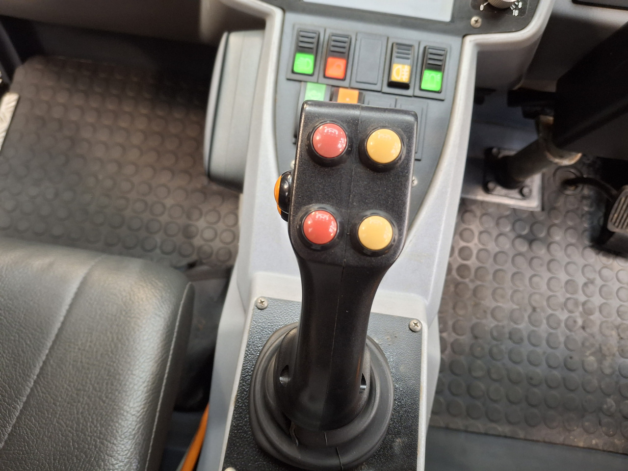 Tractor municipal Multicar Tremo X56 Kipper Wywrotka Schneepflug Winterdienst: foto 22