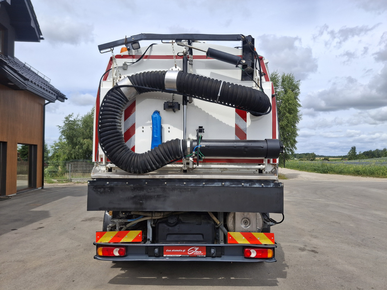 RENAULT D16 Zamiatarka Kehrmaschine FAUN Euro 6 PM10 Szczotki L/R Karcher Rura Do Liści 2 Motoren - Barredora vial: foto 4 RENAULT D16 Zamiatarka Kehrmaschine FAUN Euro 6 PM10 Szczotki L/R Karcher Rura Do Liści 2 Motoren - Barredora vial: foto 4