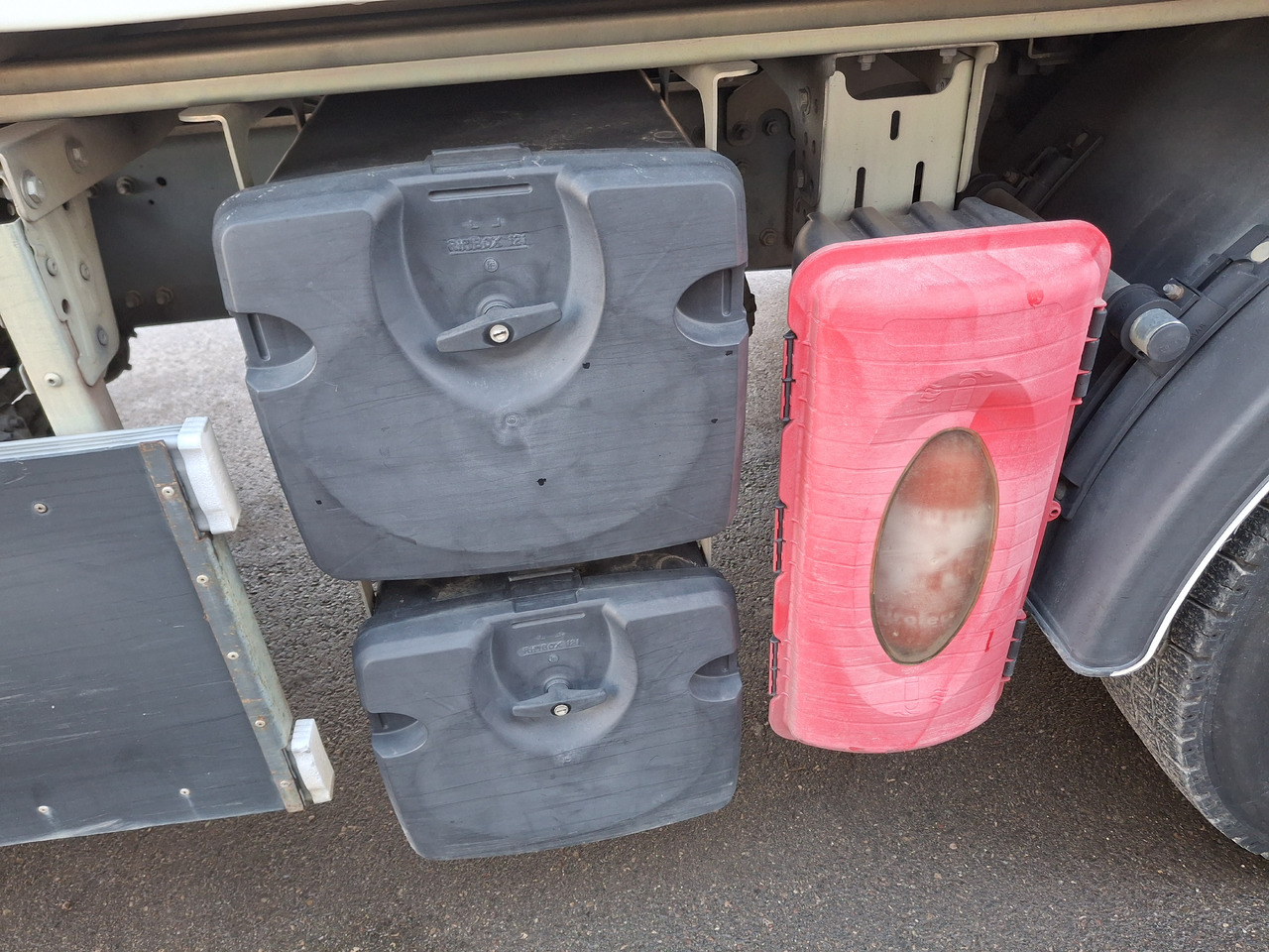 Camión de basura Renault D26 Śmieciarka Mullwagen Environnement VR5 LEV Euro 6: foto 11 Camión de basura Renault D26 Śmieciarka Mullwagen Environnement VR5 LEV Euro 6: foto 11