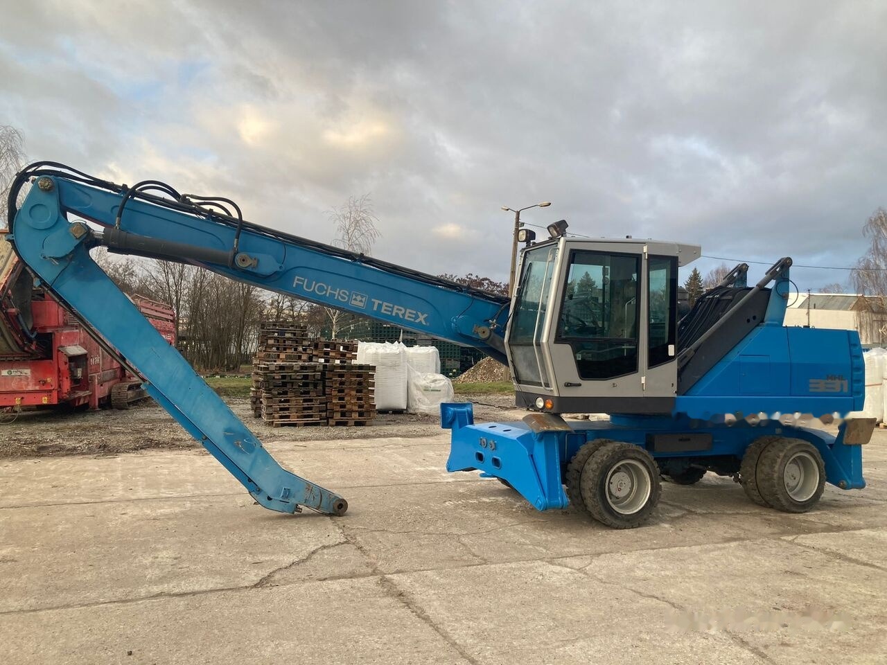 Fuchs MHL 331 D Generator - Manipulador de materiales: foto 2 Fuchs MHL 331 D Generator - Manipulador de materiales: foto 2