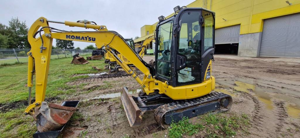 Komatsu PC 30 MR-5  - Miniexcavadora: foto 1 Komatsu PC 30 MR-5  - Miniexcavadora: foto 1