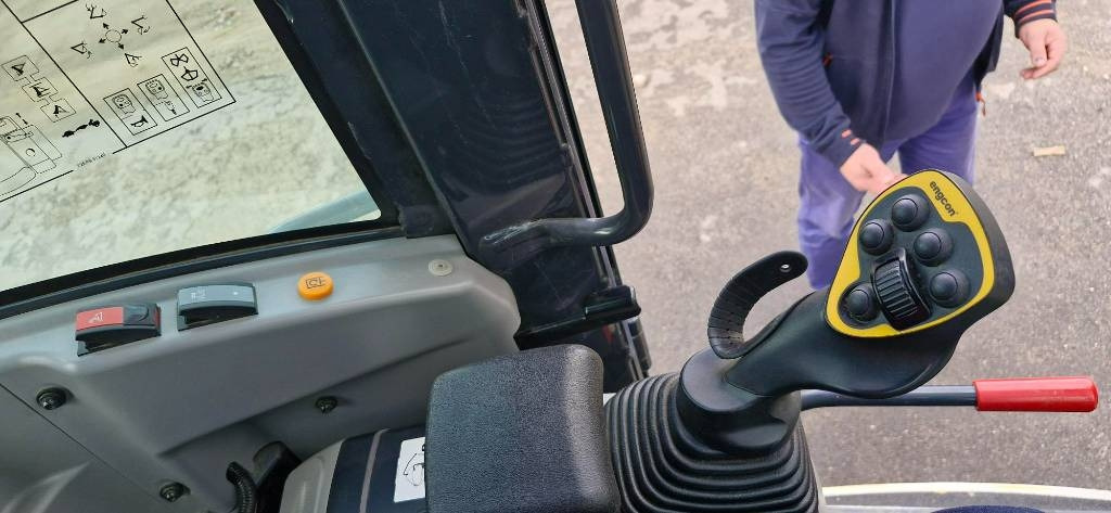 Miniexcavadora Komatsu PC 80 MR-5E0: foto 13 Miniexcavadora Komatsu PC 80 MR-5E0: foto 13