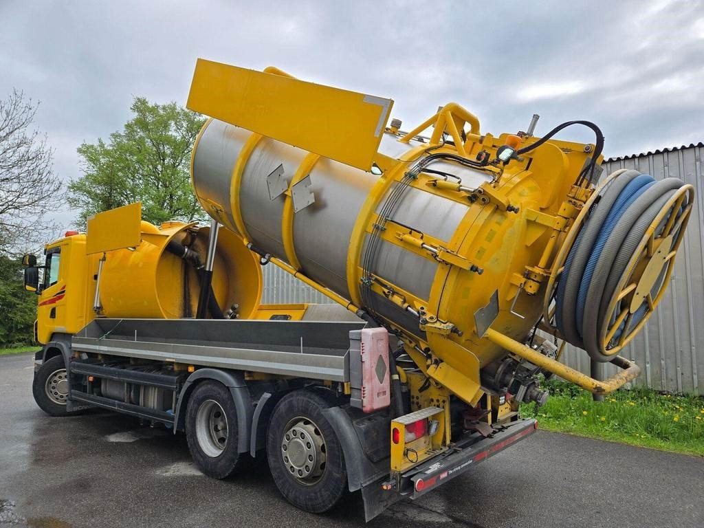 Scania R420 6X2 ADR AMPHITECH VORTEX 13m³ - Limpieza de alcantarillado: foto 2 Scania R420 6X2 ADR AMPHITECH VORTEX 13m³ - Limpieza de alcantarillado: foto 2