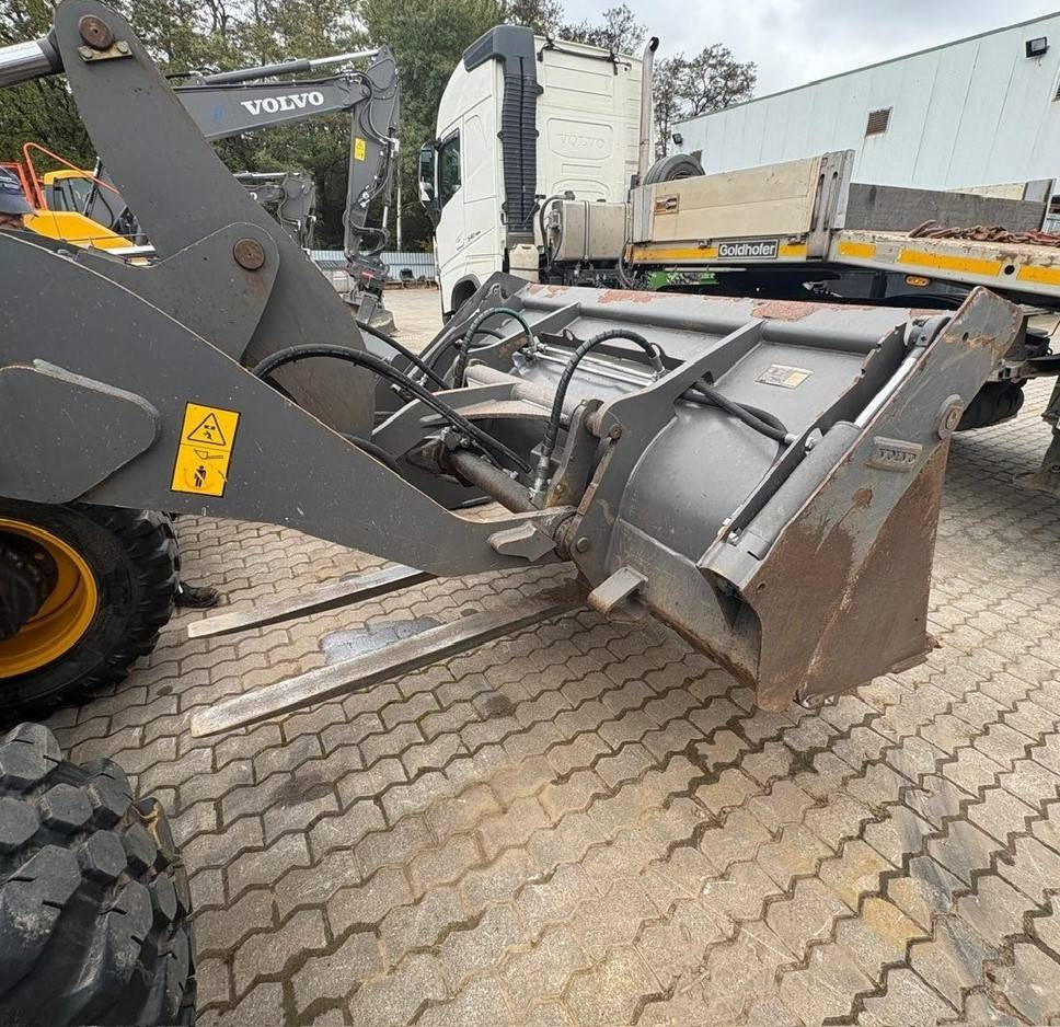 Volvo L 35 G  - Cargadora de ruedas: foto 5 Volvo L 35 G  - Cargadora de ruedas: foto 5