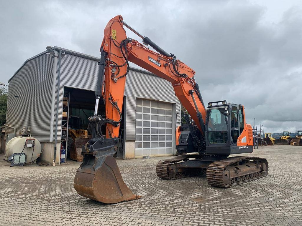 Doosan DX 235 LCR-5  - Excavadora de cadenas: foto 1 Doosan DX 235 LCR-5  - Excavadora de cadenas: foto 1