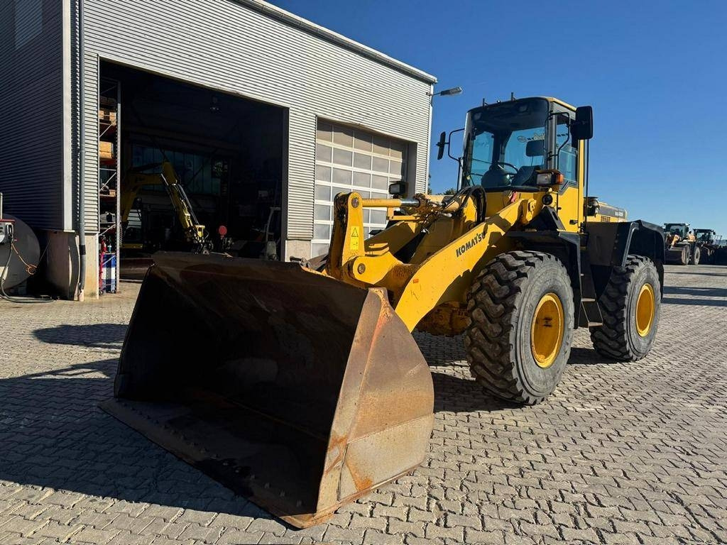Komatsu WA 320-3H - Cargadora de ruedas: foto 1 Komatsu WA 320-3H - Cargadora de ruedas: foto 1