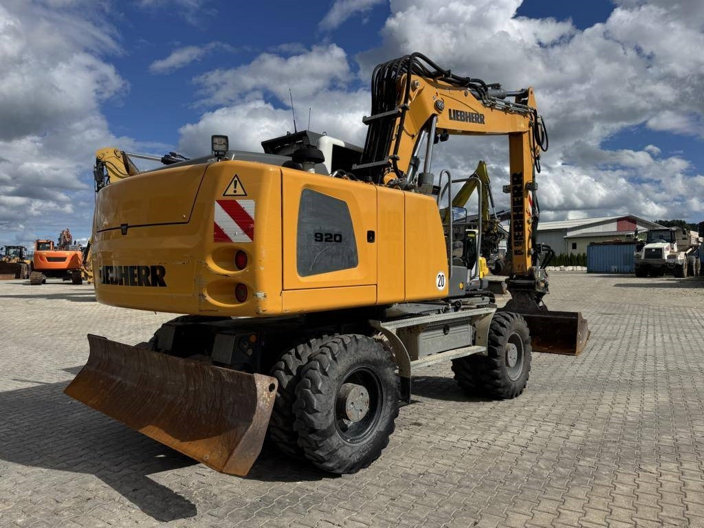 Liebherr A 920 Litronic  - Excavadora de ruedas: foto 2 Liebherr A 920 Litronic  - Excavadora de ruedas: foto 2
