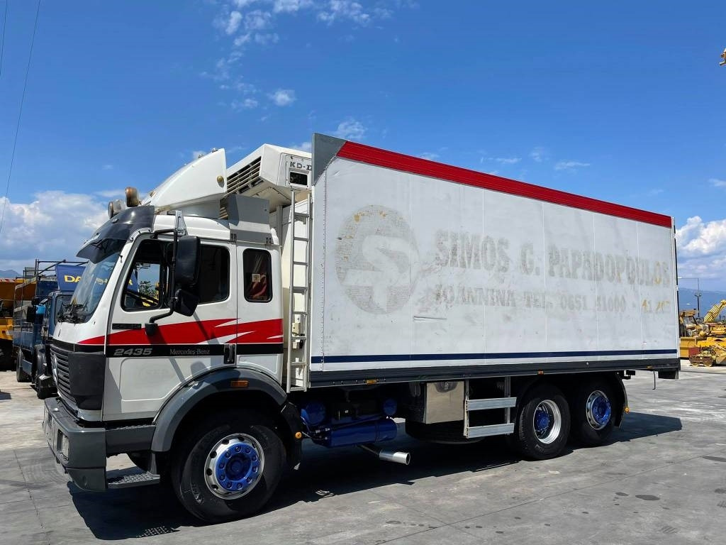 Arrendamiento de Mercedes-Benz 2435L  Mercedes-Benz 2435L: foto 8