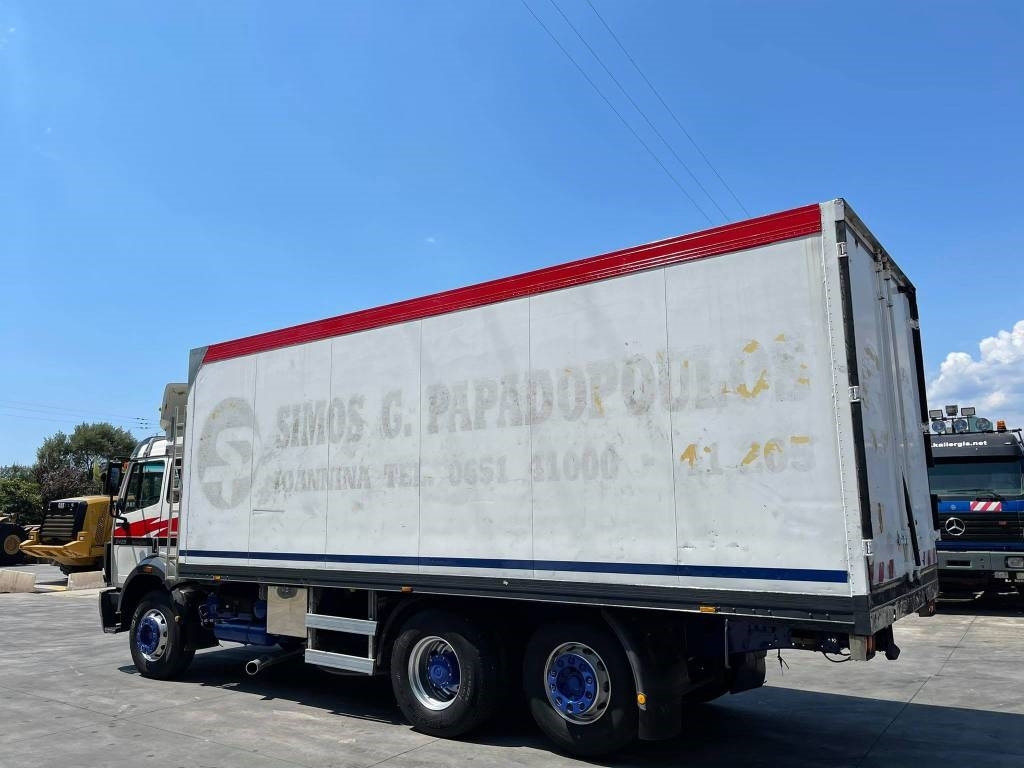 Arrendamiento de Mercedes-Benz 2435L  Mercedes-Benz 2435L: foto 12