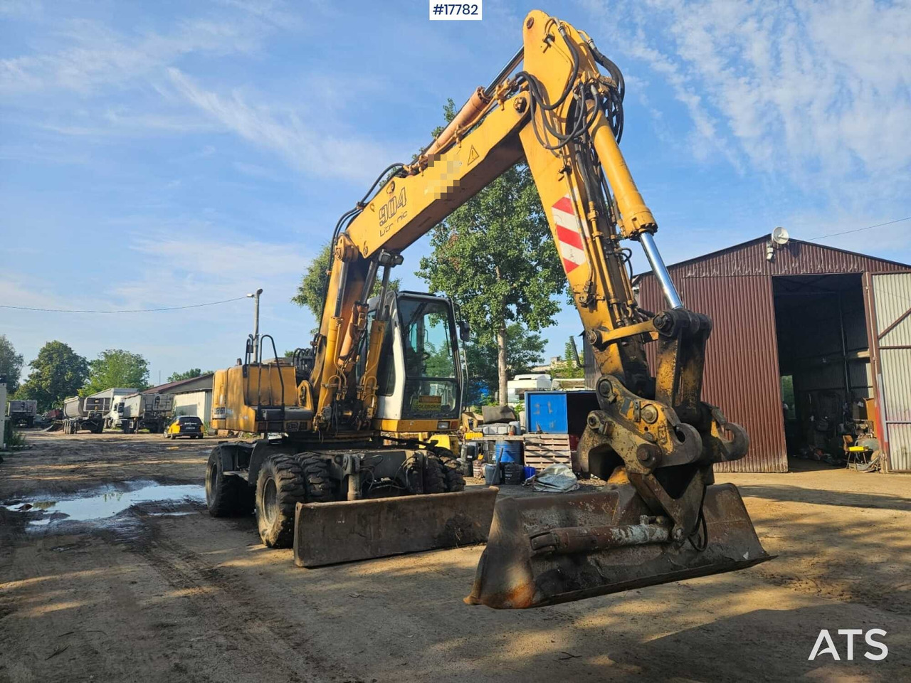 2002 Liebherr A 904 - Excavadora de ruedas: foto 1 2002 Liebherr A 904 - Excavadora de ruedas: foto 1