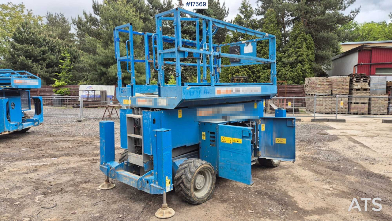 2014 Genie 4069 RT/ Podest spalinowy - Plataforma elevadora: foto 4 2014 Genie 4069 RT/ Podest spalinowy - Plataforma elevadora: foto 4