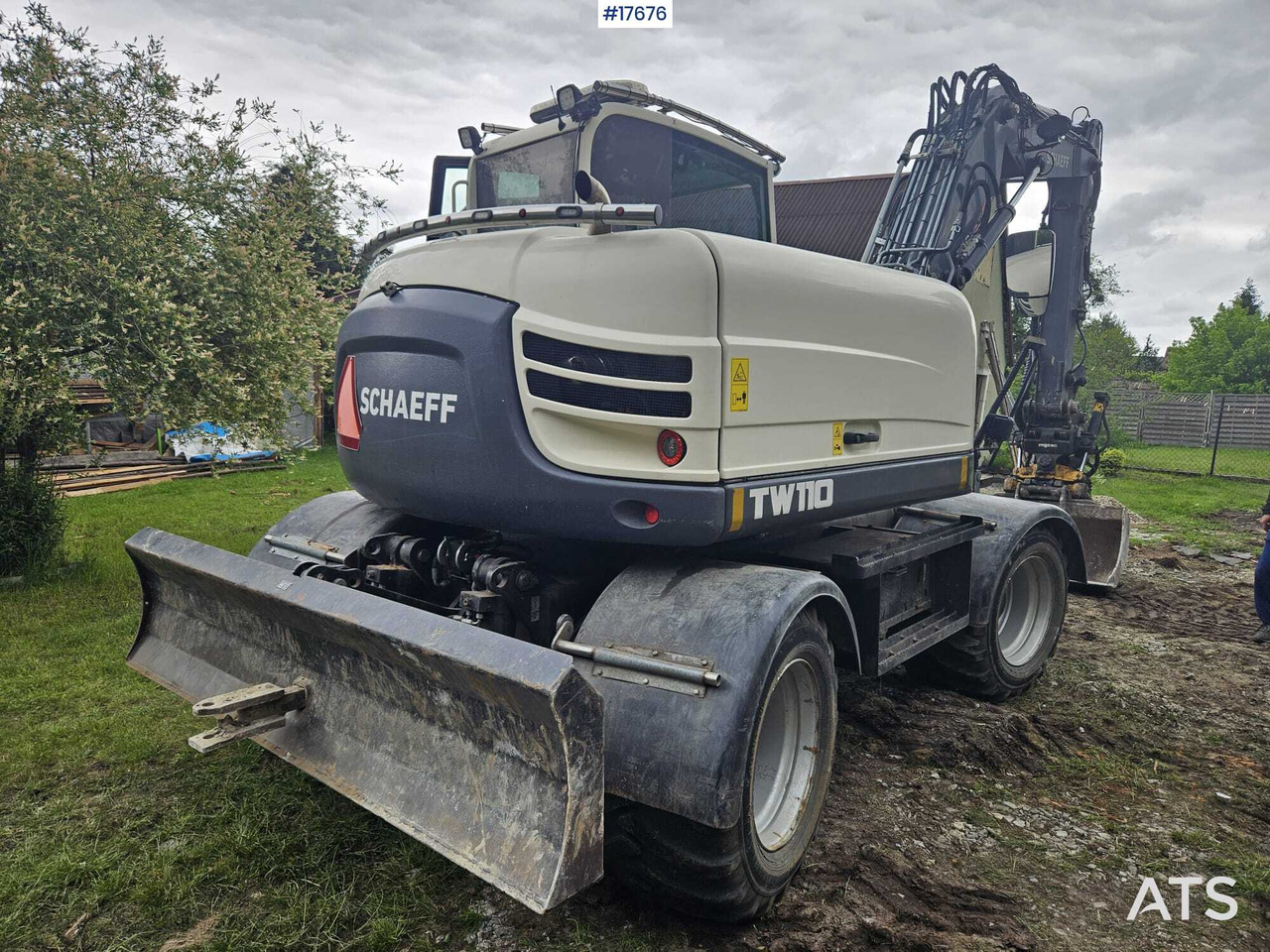 Excavadora de ruedas 2017 Schaeff TW 110: foto 8